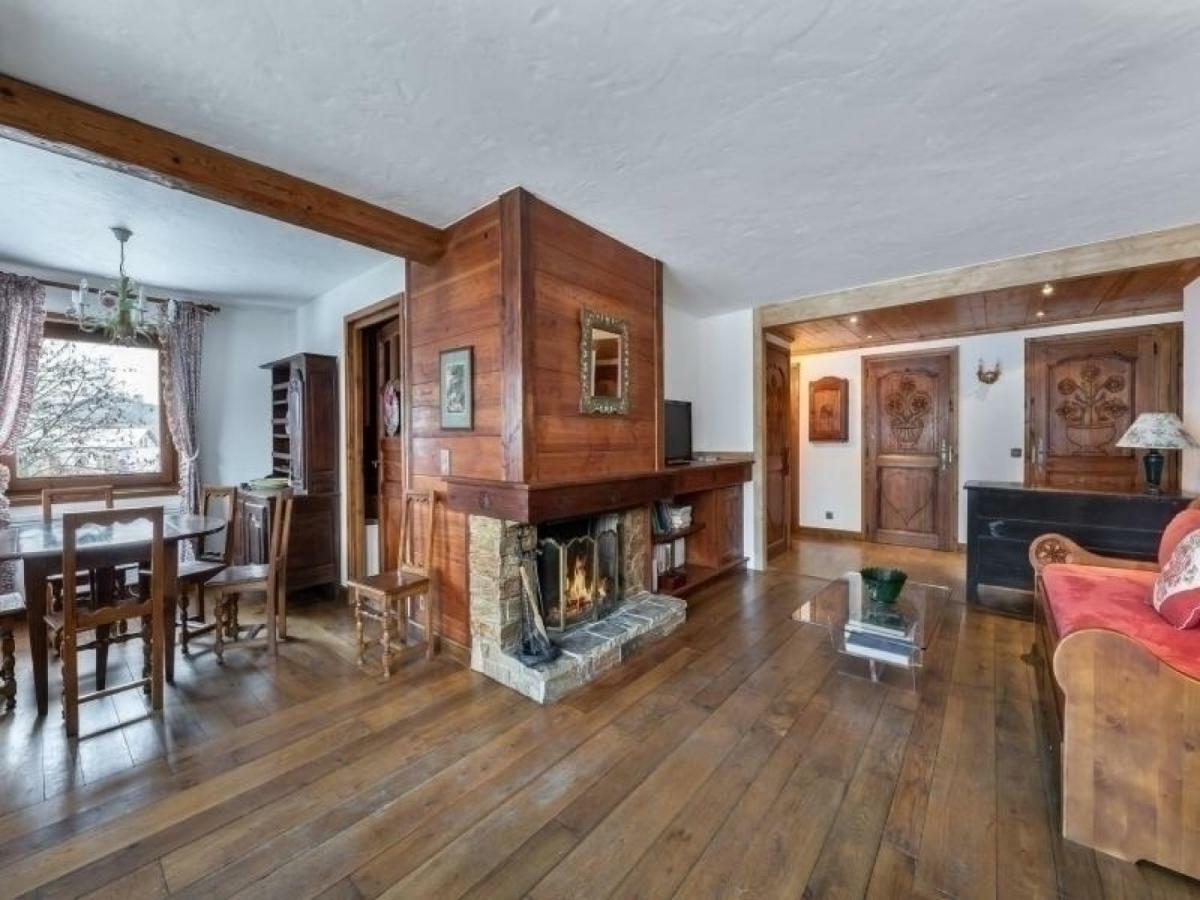 Apartment Charmant T3 Renove Avec Terrasse A 800M Du Centre De Megeve, Parking Et Wifi Inclus - Fr-1-453-166